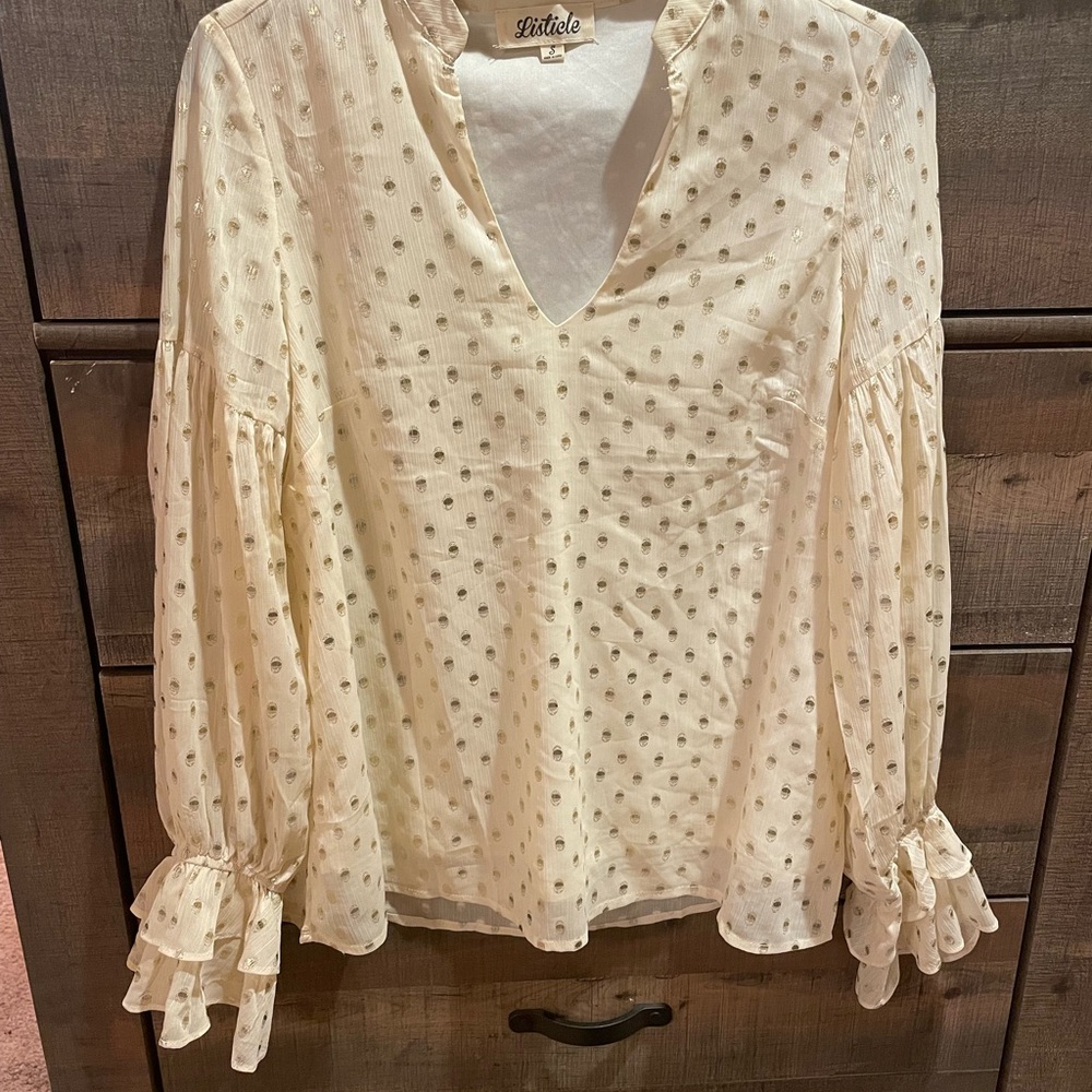 Listicle Cream with Gold Polka Dot Women's Ruffle Sleeve Blouse, Size Small